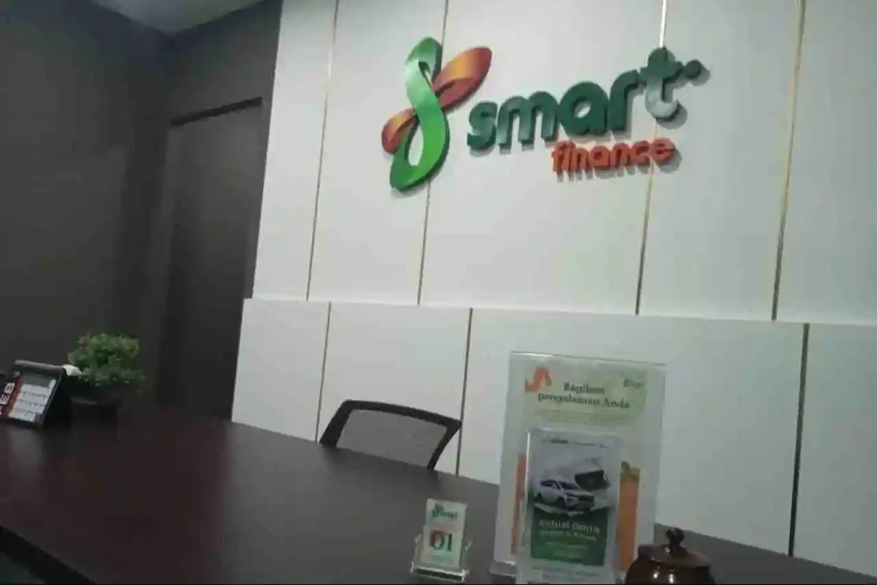 Logo Smart Finance Cabang Bali